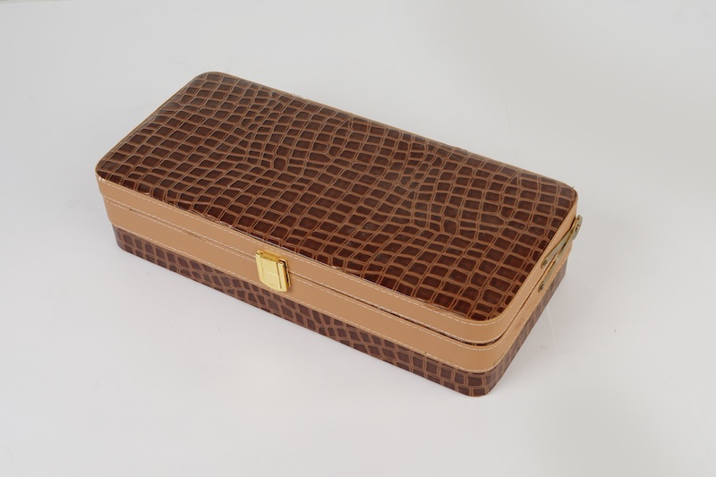 Luxury Croc-Embossed Faux Leather Storage Box with Gold Clasp